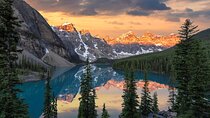  Moraine Lake Sunrise Tour from Canmore/Banff