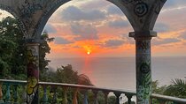 2 Hours Private Guided Hiking Experience to El Miro in Jaco