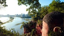 One Day Trip to Chengdu Panda Base and Leshan Buddha Tour