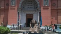 Private tour to Giza pyramids and Egyptian museum and old Cairo 