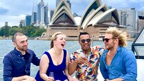 Sydney Harbour Highlights & Aussie Bites Catamaran Cruise