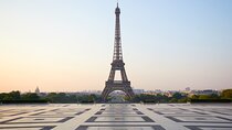 Eiffel Tower Access to Summit with Host
