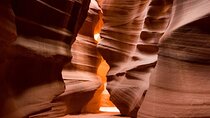 Upper Antelope Canyon & Horseshoe Bend from Las Vegas with Lunch