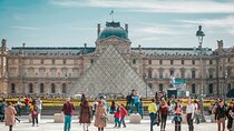 Louvre Museum Entry Ticket and Pop-Culture Walking Tour