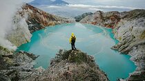 4-Day Ijen Blue Fire, Bromo, Borobudur, Yogyakarta from Bali