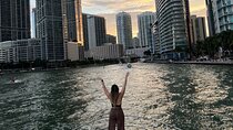 Private Yacht Cruise in Miami Beach 