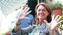 Market Tour & Traditional Tuscan cooking class in a garden