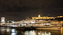10PM Budapest Danube Cruise with Live Music & Drinks 