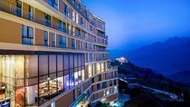 Sapa Trekking 2 Days Tour with Overnight 4 * Hotel By Cabin Bus