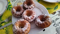 Traditional Bavarian Coffee and Cake private Tour in Munich