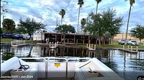Pontoon Pub Crawl, 5 Lakeside Pubs and Restaurants Visit by Boat