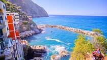 Cinque Terre hiking tour from La Spezia port