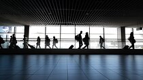 Private Chauffeured Transfer between CDG Airport and Paris