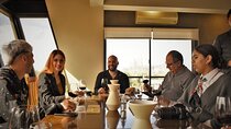 Small-group Winery Tour with Lunch and Experiences