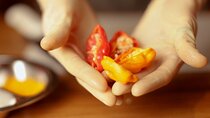 Kigali: Learn How to Make Hot Sauce from Scratch