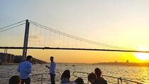 Scenic Bosphorus Sunset Cruise – 2.5 Hours of Luxury & Views