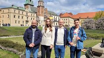 Krakow Cathedral Church and Wawel Castle tour in a small group