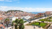 Two Hills Private Tuk Tuk Tour in Lisbon