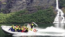 Private Day Tour to Flåm, incl RIB Sognefjord Safari Flåm Railway
