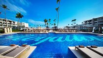 Santo Domingo Airport and Royalton Bavaro Private Transfer