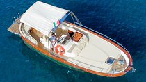 Private tour of the island of Ischia on a Fratelli Aprea gozzo