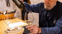 Santorini: Private Wine Tour in 3 Wineries and 12 Wine Tastings
