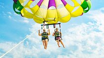 Hurghada: Parasailing Experience with Private Transfer