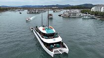 Catamaran Premium Cruise to Halong Bay & Lan Ha Bay in 1 Day Tour