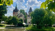 Discovering Budapest's hot pools and heroes: a self-guided audio tour
