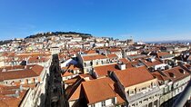 Lisbon Old town Alfama tour with tuktuk 