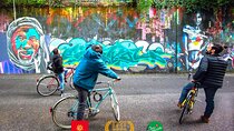 Geneva Urban Art Tour on a bike 