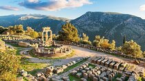 Delphi & Arachova: Sacred Ruins & Alpine Beauty