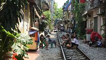 Half Day Private Walking Tour: Train Street and Hidden Corners