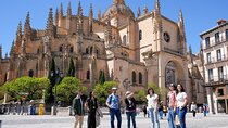 Segovia Tour with Cathedral and Alcazar from Madrid 