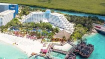 Private Shuttle in Grand Oasis Palm Cancun 