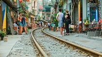 Hanoi Private Train Street Tour Walking with Local Guide