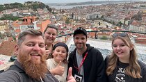 Lisbon Essentials 3h30 Tour: See, Taste and Learn with a Local