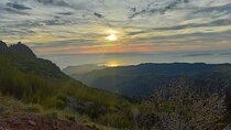 Half day Tour From 0 To 1818 Meters To Pico Do Arieiro Sunrise