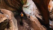 Canyoning in Los Arcos
