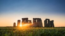 Windsor, Stonehenge and Bath Day Trip from London
