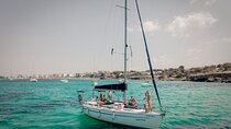 Sailing excursion with Spanish tapas and drink included