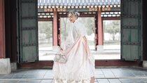 Hanbok Private Photo Tour at Gyeongbokgung Palace