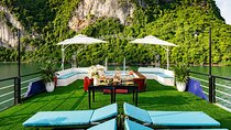 BEST SELLER Halong 5 Star Day Cruise: Buffet, Jacuzzi and Kayak