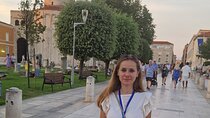 Highlights and Hidden Gems Guided Walking Tour