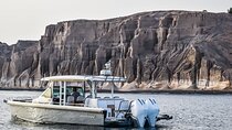 Private Axopar 37 MotorYacht Cruise in Santorini w/ Snack & Drink
