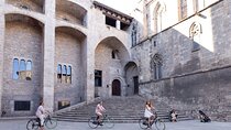 Barcelona Bike Tour: Your First Time Highlights with Locals