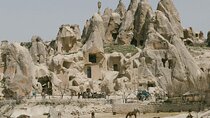 Horse Back Riding in Cappadocia with hot air balloons 