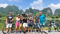 Private Tour Hoa Lu, Local Family, Tam Coc, Mua Caves from Hanoi