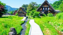 Gujo, Hida Takayama, and Shirakawa-go Day Tour from Nagoya