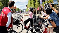 Paris City Highlights Private Guided Bike Tour with Photo Stops